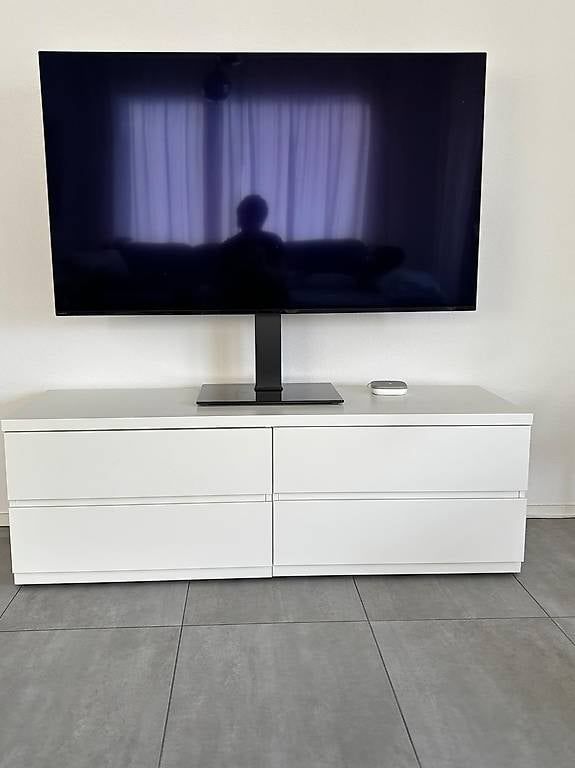 Mobili TV: Meuble marque italienne blanc – Usato da Neyruz FR venduto da Patricia.G.