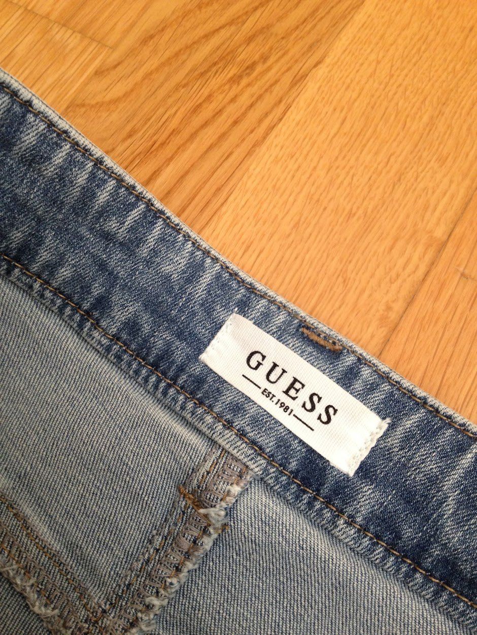 Guess Jeans: Jeans Guess – D'occasion à Dübendorf par Fip05 1