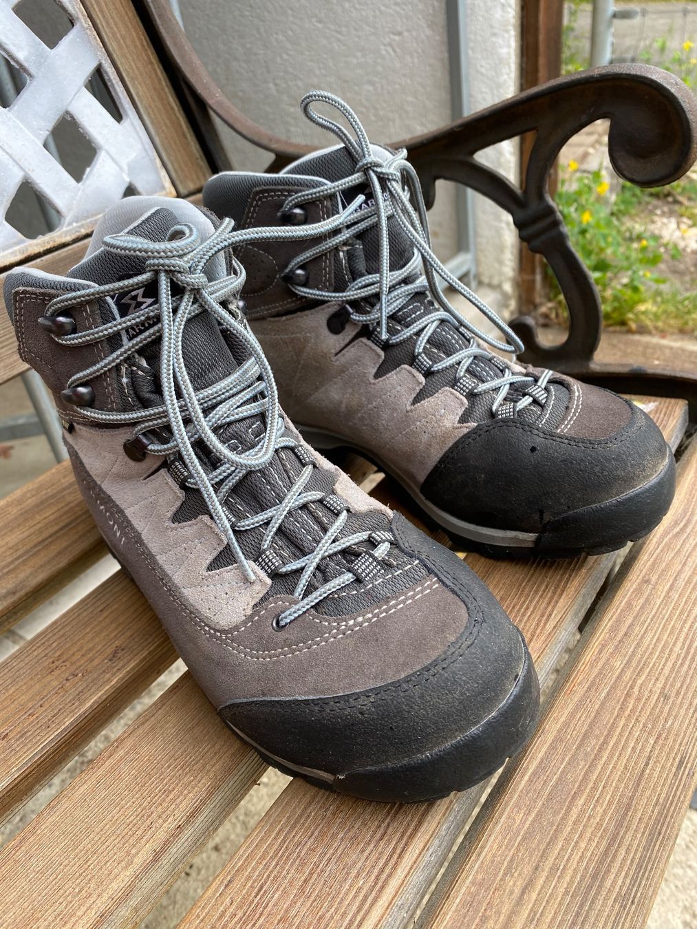 Garmont Scarpe da donna: Garmont Damen Wanderschuhe – Usato da Roches BE venduto da Anamun 2