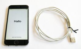 Apple iPhone 6, 64 GB, 89% Akkuzustand, silber, Ladekabel