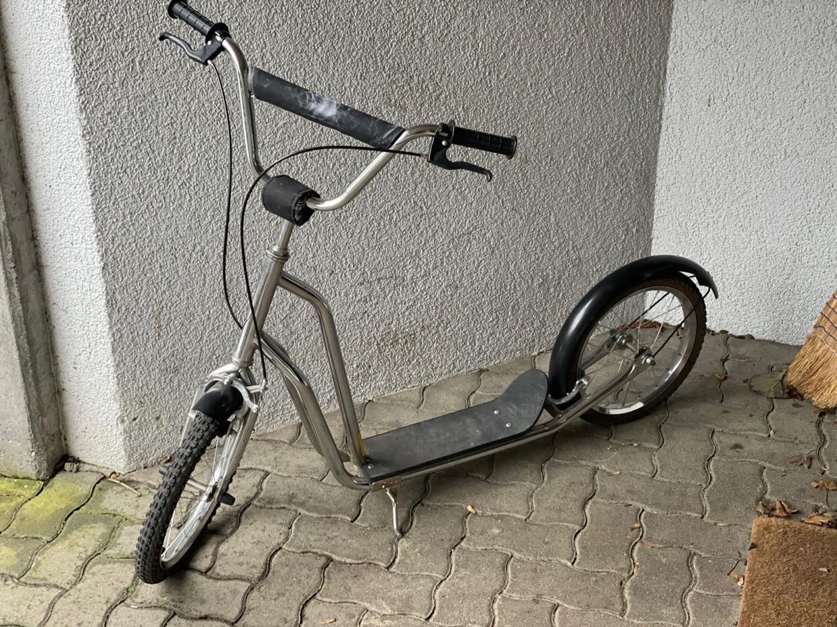 Kickboard: Tretroller / Trottinett mit Luftreifen – Usato da Stettlen venduto da MiElVa