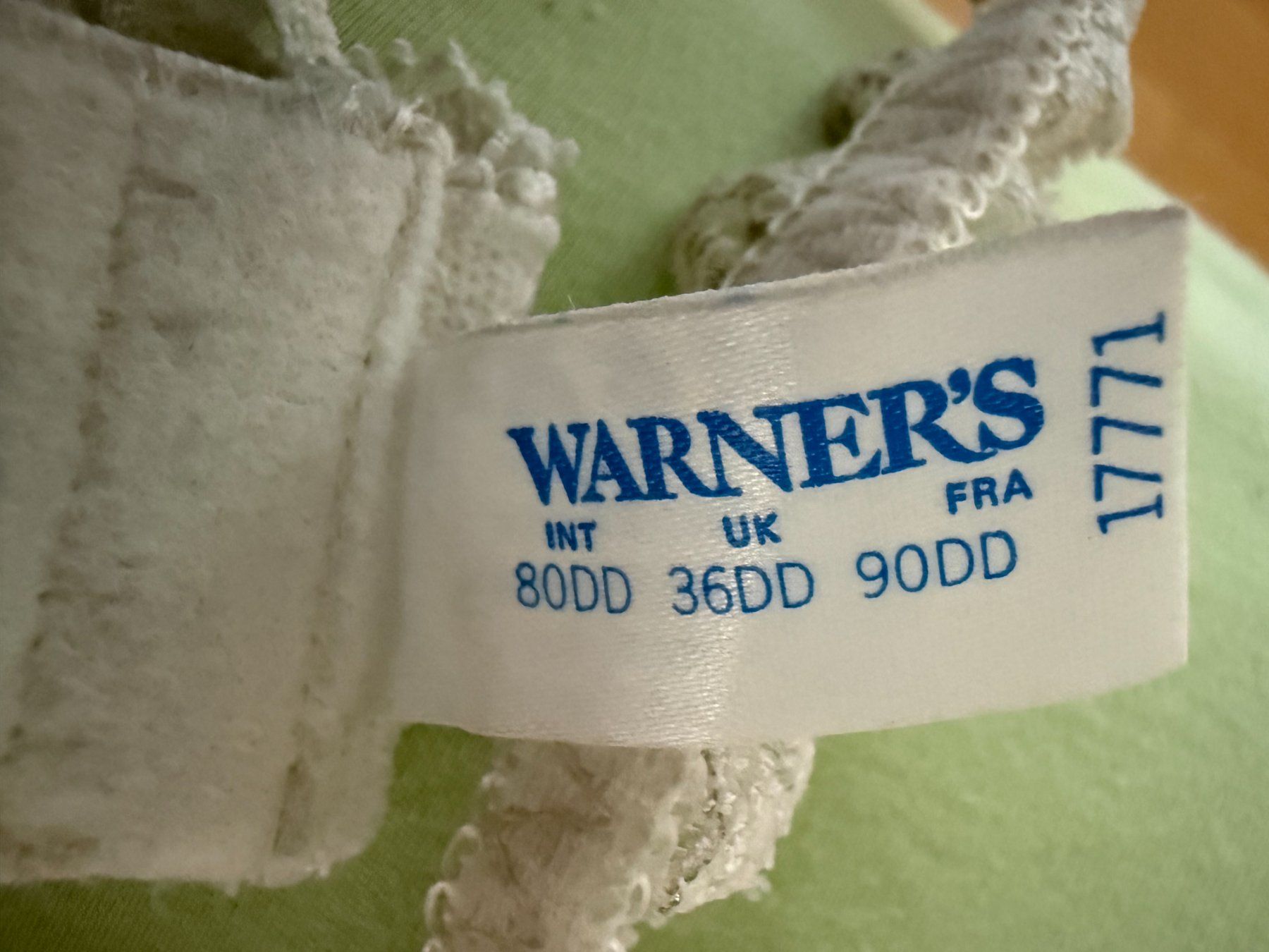Sonstige Unterwäsche: WARNER'S  BH  Gr. 80DD   Farbe weiss – Gebraucht aus Subingen von ArtBead 3