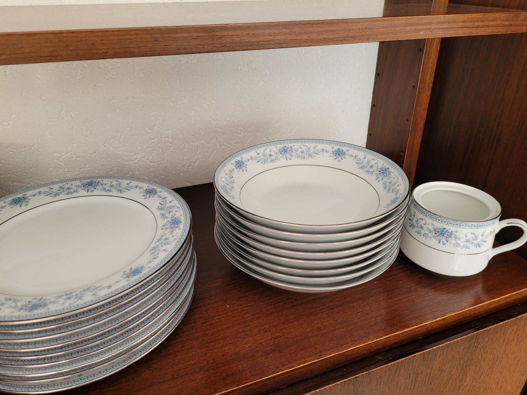 Set di piatti: Geschirr Blue Hill 2482 Noritako – Usato da Reinach BL venduto da Rema0903 1