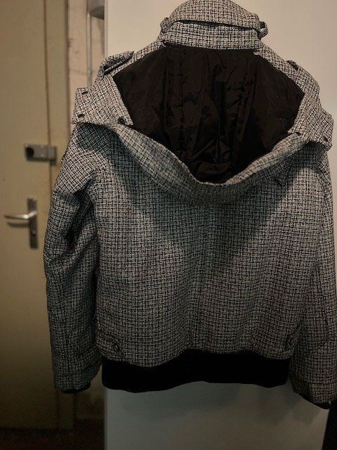Giacche: Jacke – Nuovo (secondo la descrizione) da Oberwil BL venduto da Ruma6 2