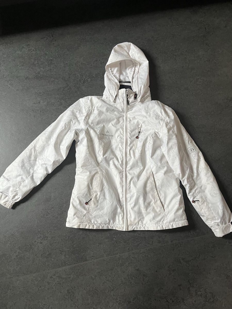 Giacche: Bergson Damenskijacke weiss Gr. 40 – Usato da Aarberg venduto da Linduxp