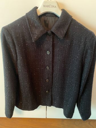 Schwarze elegante Jacke mit Glitzerfaden Gr. 44