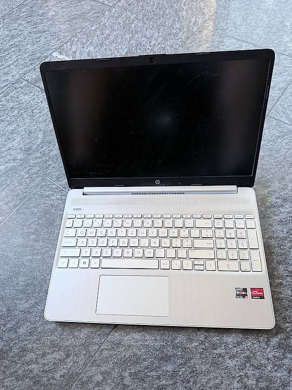 Notebook: HP Laptop 15 Zoll – Usato da Goldach venduto da barbi29 1