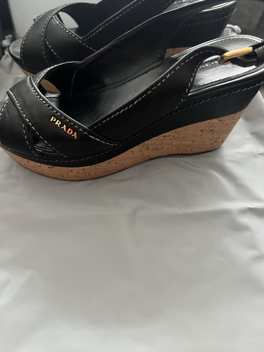 Prada Scarpe da donna: Prada Sandalen 38.5 – Usato da Zürich venduto da Walllstreet 5