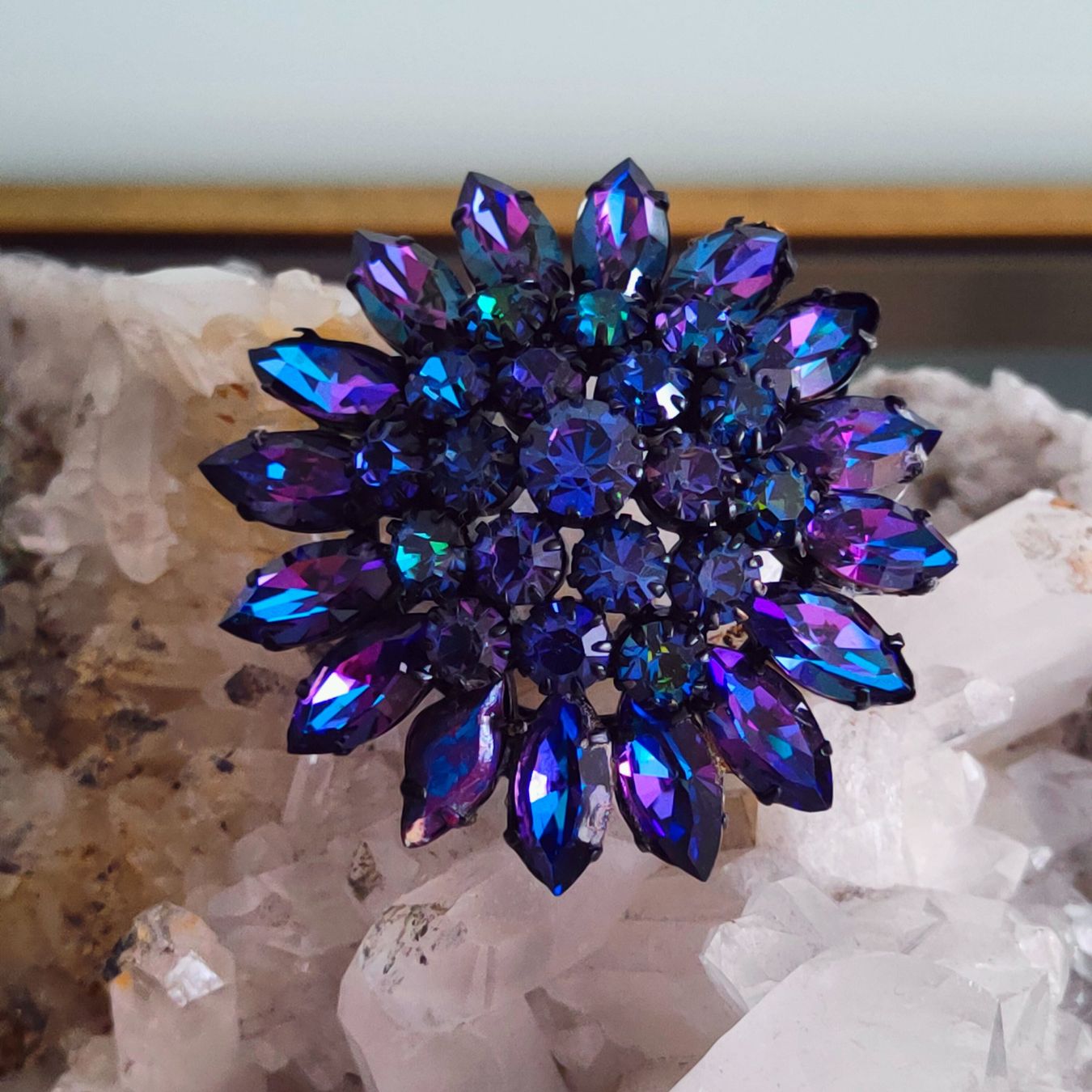 Broschen & Nadeln: Vintage blau lila Brosche – Gebraucht aus Birr von sen_8djr 3