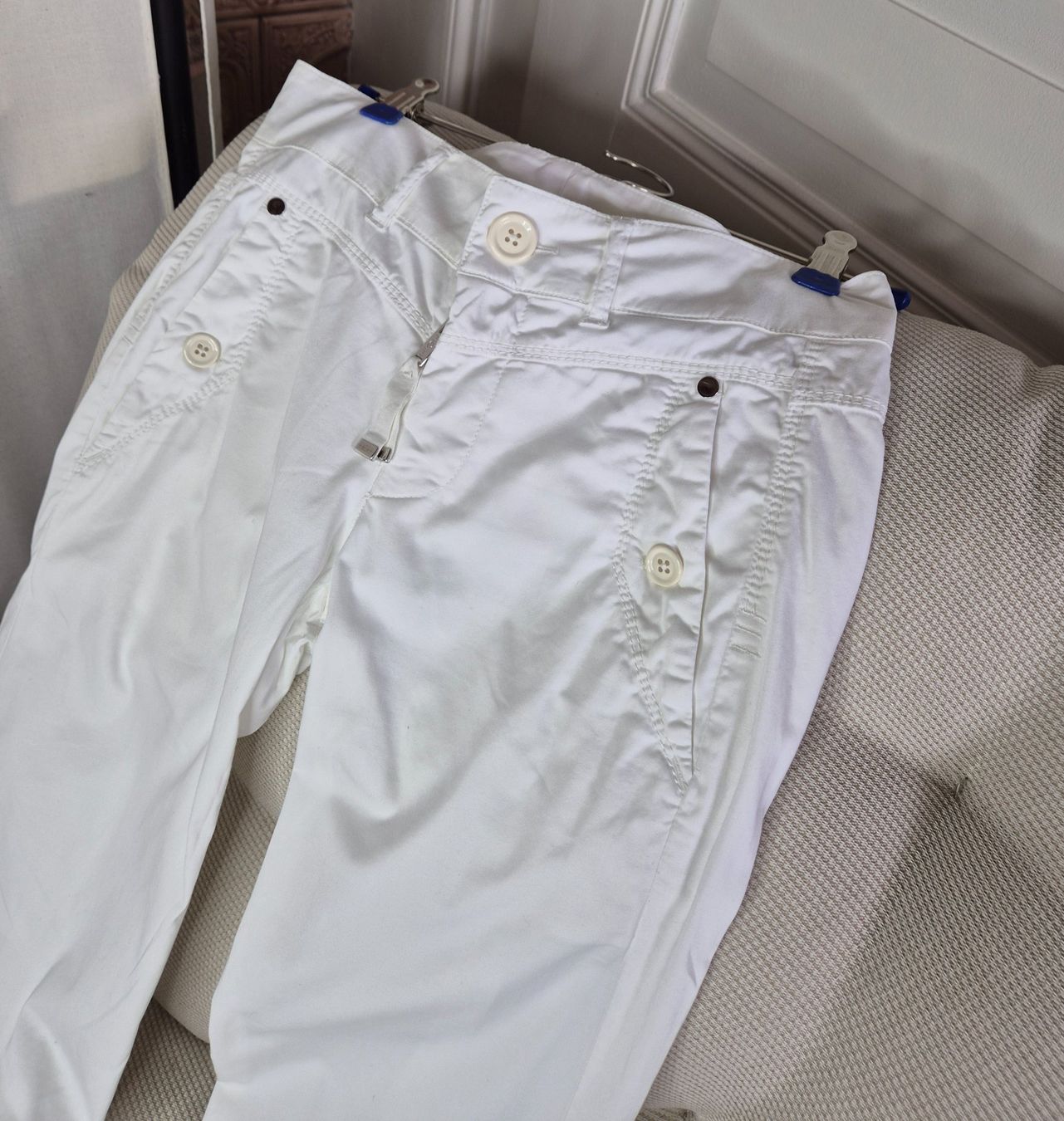 High Pantaloni: Hose High – Usato da Leissigen venduto da ali_k9v8 8