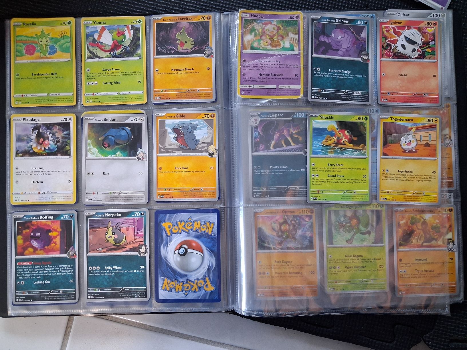 Pokémon Carte collezionabili: Pokemon Karten Sammlung mit Ordner! – Usato da Weiach venduto da Musikmaengu 1