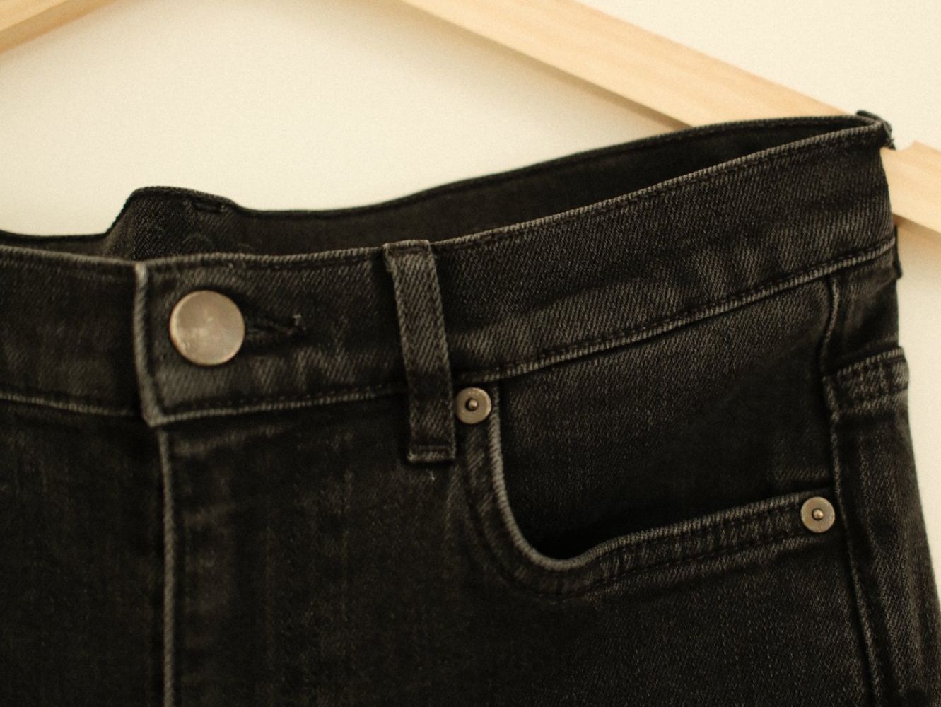 Cos Jeans: Schöne COS Jeans Gr. 27 – Gebraucht aus Thun von angerber 2