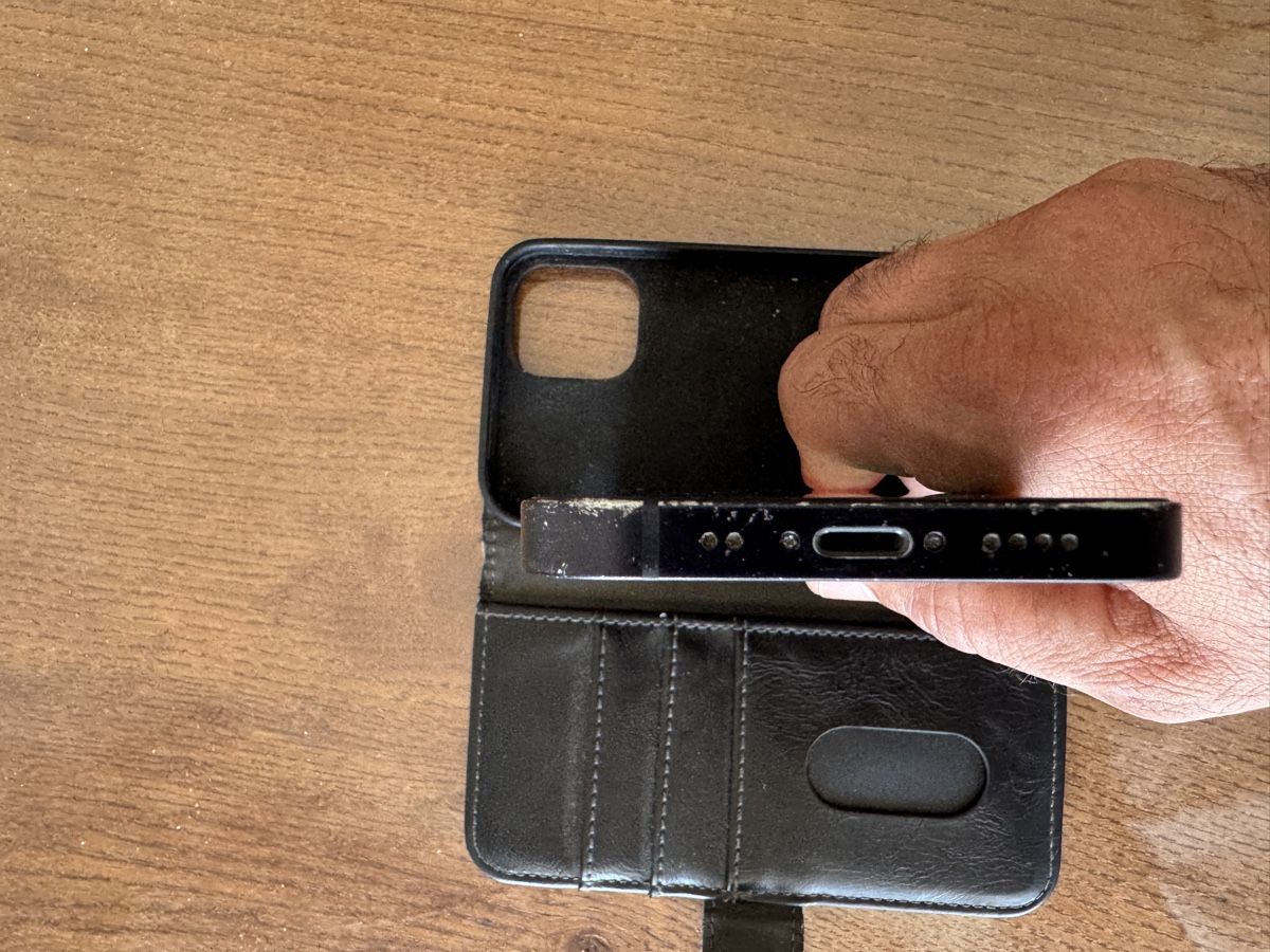 Apple Telefoni cellulari / Smartphones: iPhone 12 mini 128 GB guter Zustand – Usato da Dietikon venduto da Leodnd 5