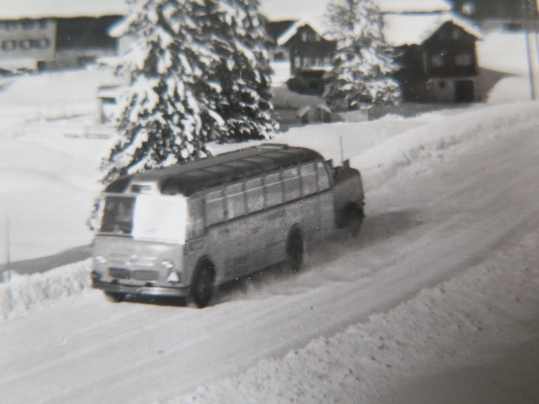 Ansichtskarten: VALBELLA - CANOLS - POSTAUTO – Gebraucht aus Wittenbach von lipasal 1