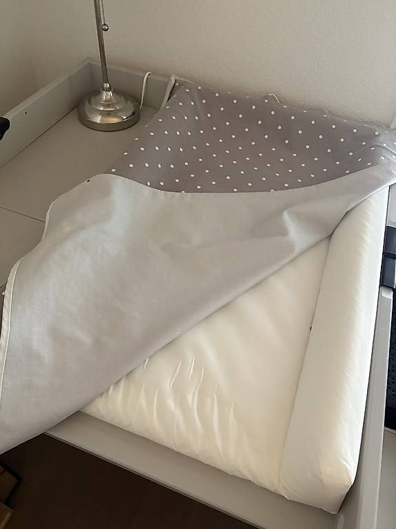 Fasciatoi & Accessori: IKEA Sundvik Wickelkommode/Table à langer IKEA – Usato da Champagne venduto da Mem98 4