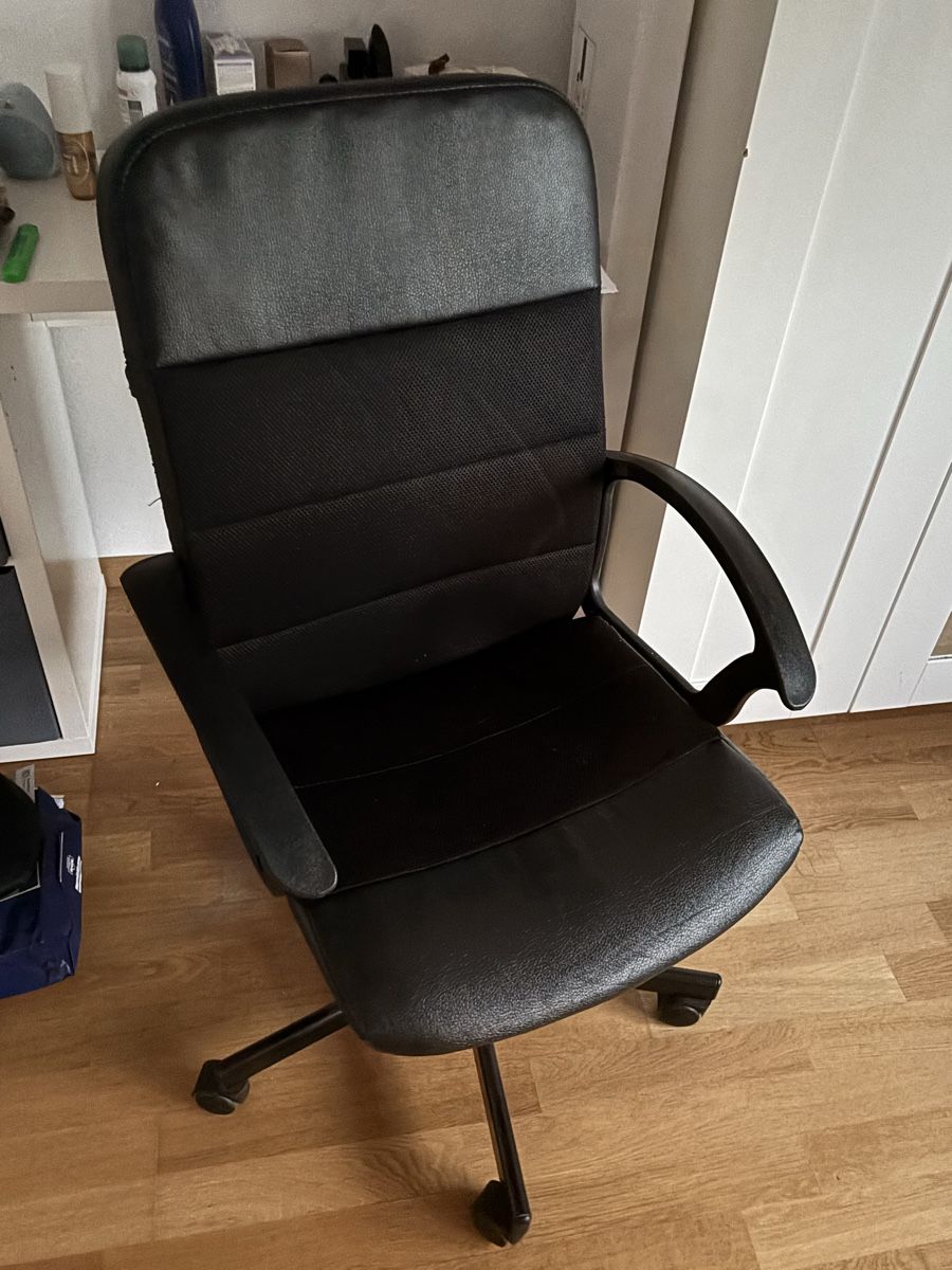 Chaises: Sedia da scrivania – D'occasion à Zürich par lau_57y5