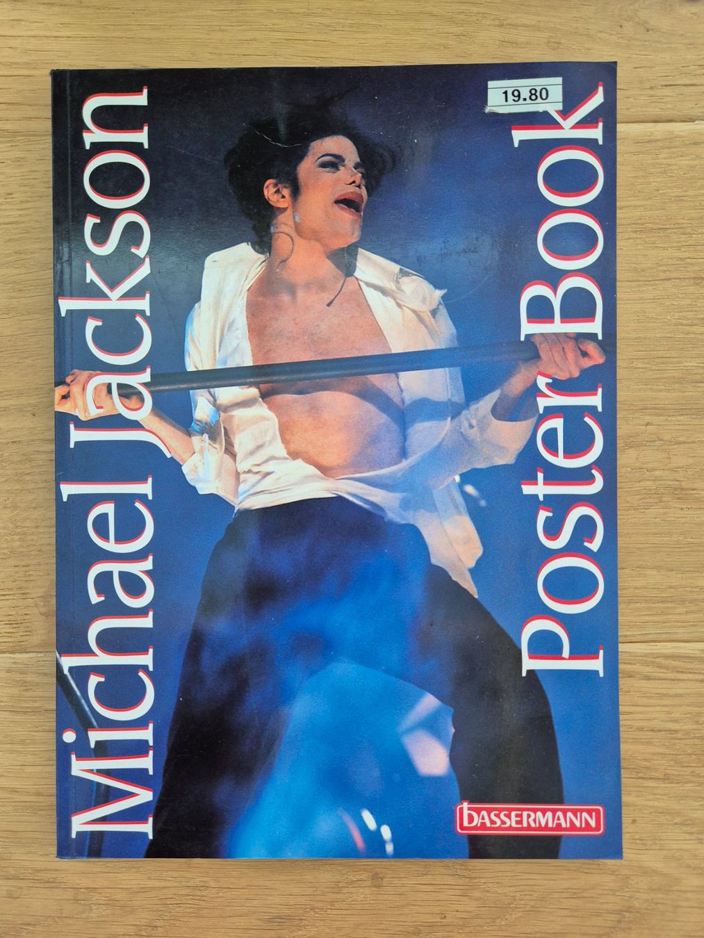 Libri: Michael Jackson Poster Book détachables (DE) – Usato da Savièse venduto da coeur88