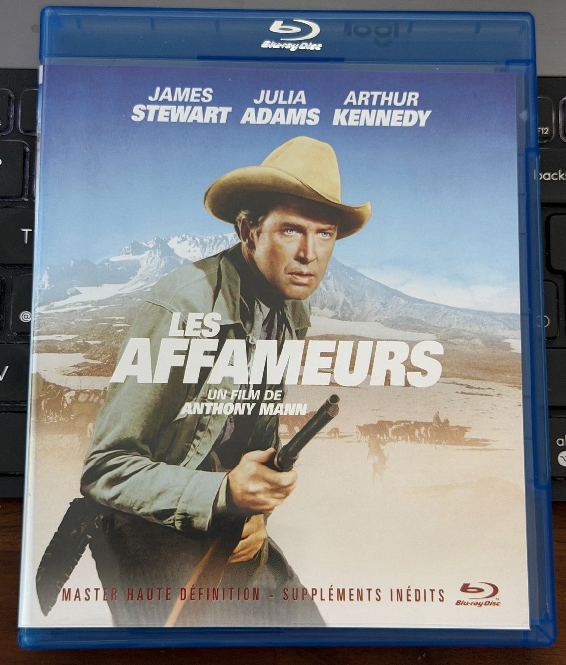 Tous les DVDs: Les affameurs (1952) - Blu-ray – D'occasion à Semsales par __Florian__ 1