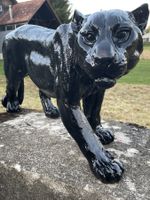 Schwarze Panther Figur – Zeitlose Eleganz in Skulpturform