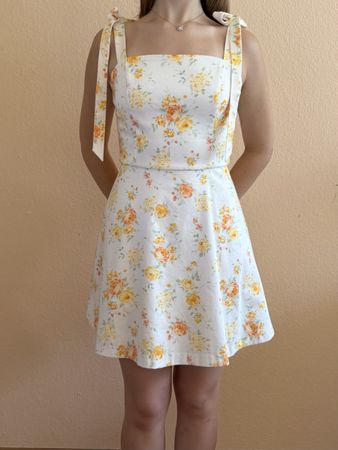 ZARA FLORAL TIE-STRAP DRESS S-M
