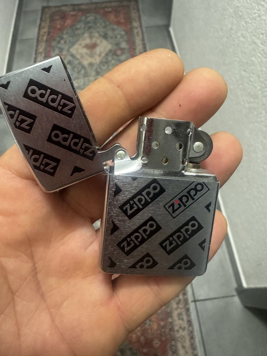 Zippo Feuerzeuge: Zippo Lighter Silver Pattern Good Condition – Gebraucht aus Gerlafingen von naj_vj8s 4