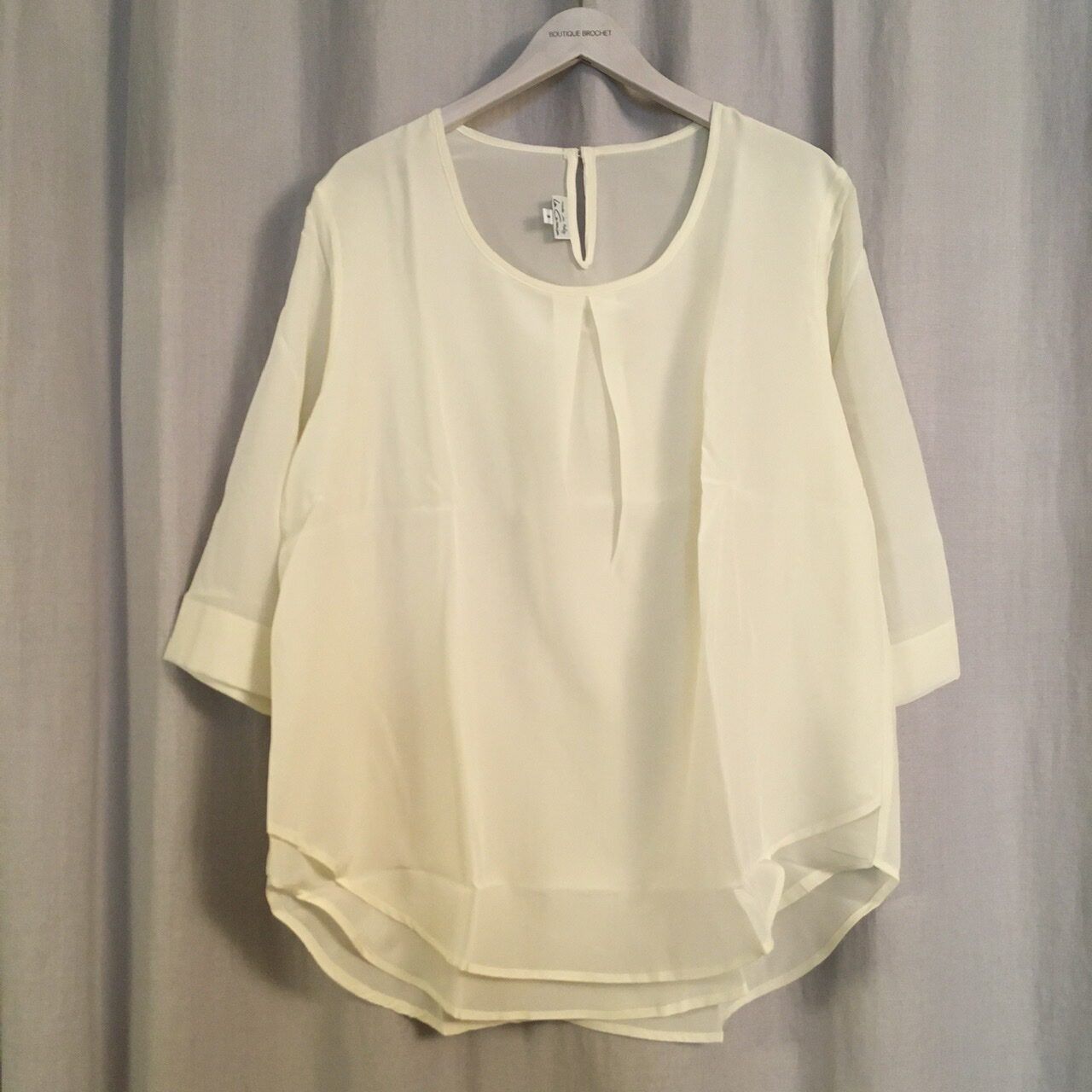 Camicette: Camicia Donna Schlupf Bluse 3/4 A 100 % Seide vanille Gr 3 – Nuovo e nell'imballaggio originale da Zürich venduto da rar_b2y9