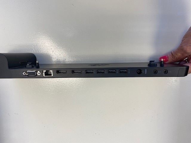 Docking station: HP 2013 Ultraslim Docking Station – Usato da Wängi venduto da Bmo 1