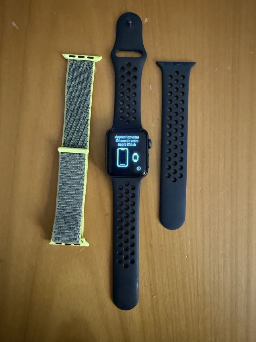 Apple Smartwatch: apple watch series 3,  in space grau, – Usato da Jona venduto da zwuggel75