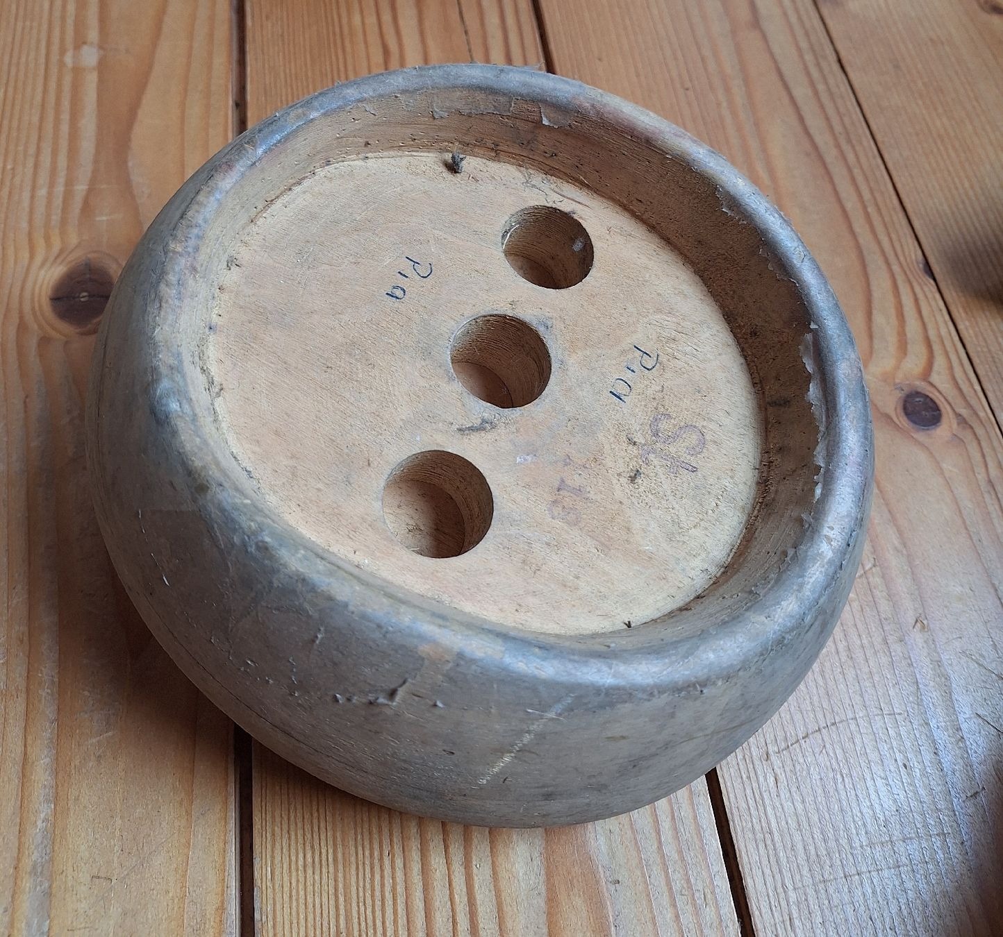 Copricapi, berretti & cappellini: 4 Vintage Hutformen Holz  – Usato da Züberwangen venduto da Christine55 2