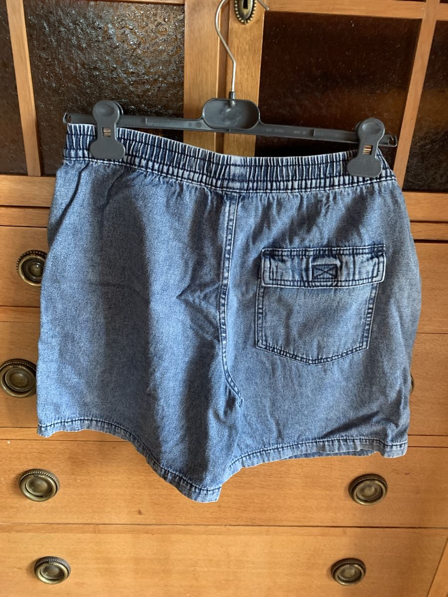Pull&Bear Jeans: Short PULL&BEAR – D'occasion à La Neuveville par nat_r69j 2