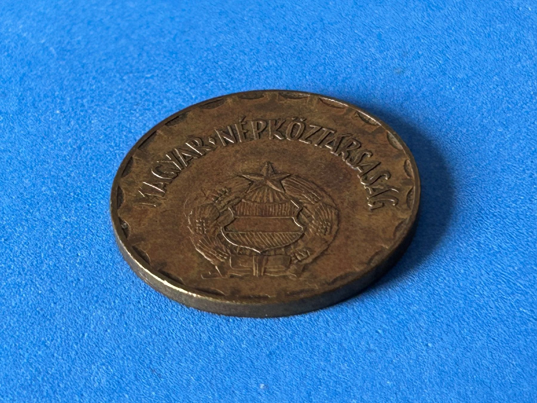Tutti le monete: Hungary - 2 Forint 1985 – Usato da Corcelles NE venduto da AJKader 9