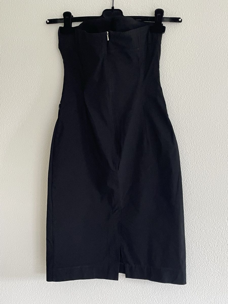 Kleider: Black River Island Strapless Dress size S – Gebraucht aus Richterswil von Prangins9 3