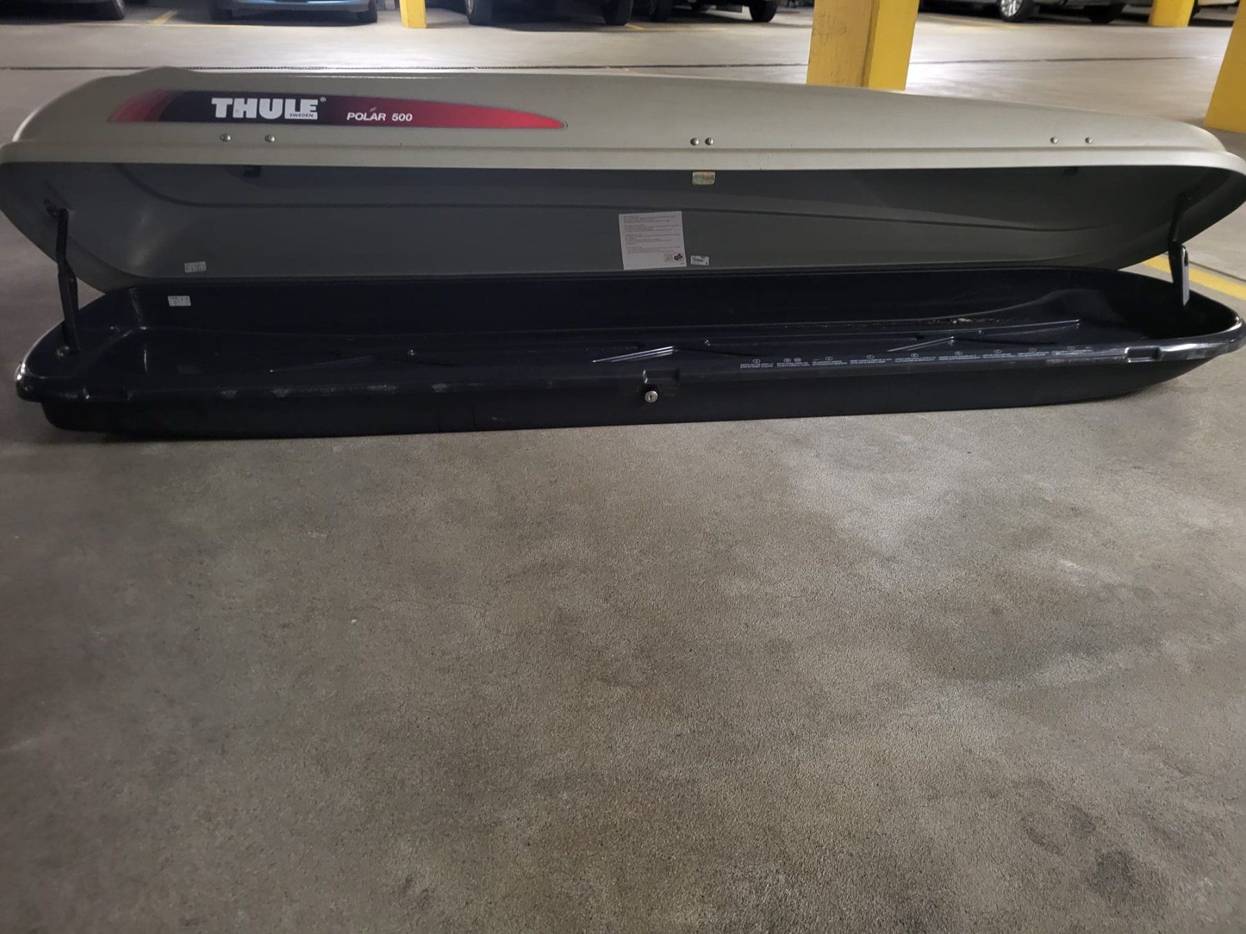 Thule Coffres de toit: Dachbox Thule 500 – Défectueux à Bern par IndenBergenZuhause 1
