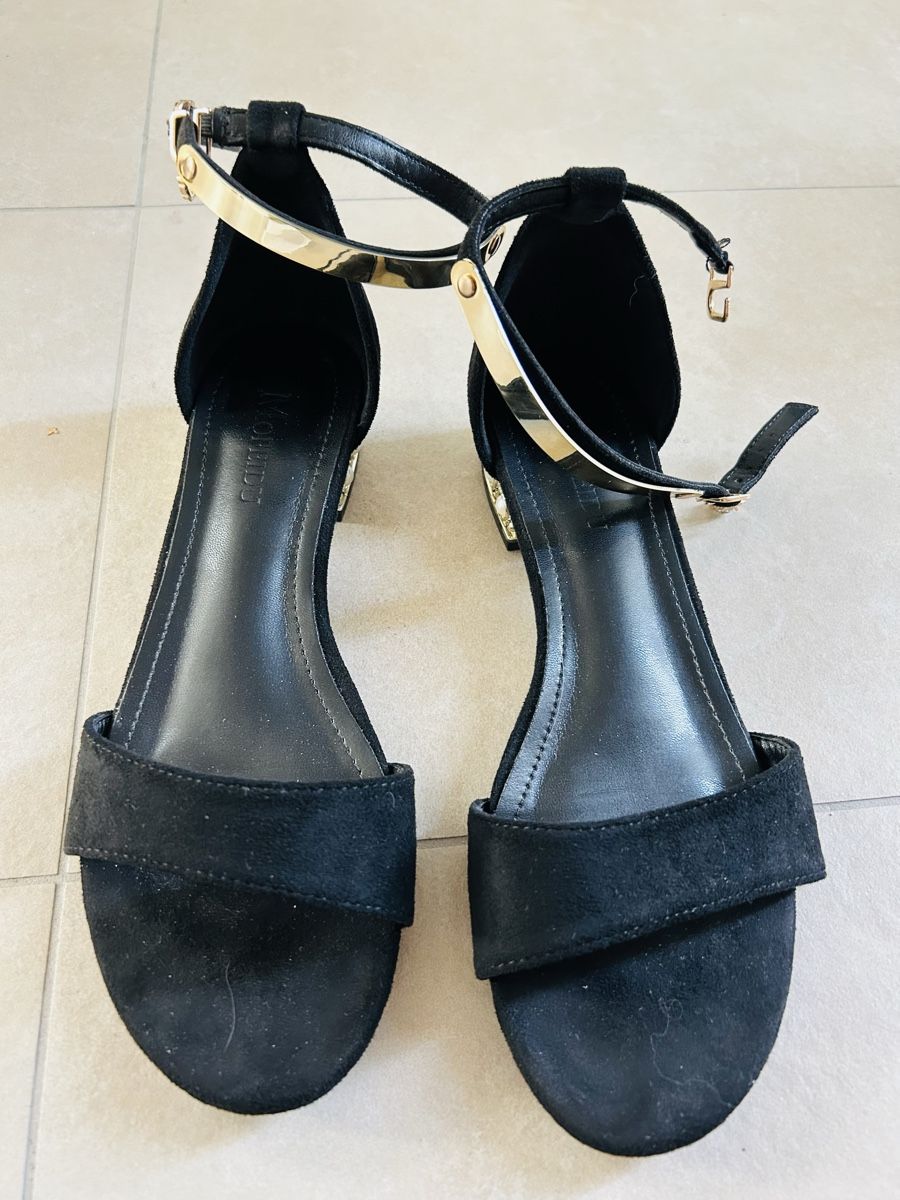 Chaussures femmes: Sandales noires décorées perles – Neuf (Voir description) à Founex par etswang 2
