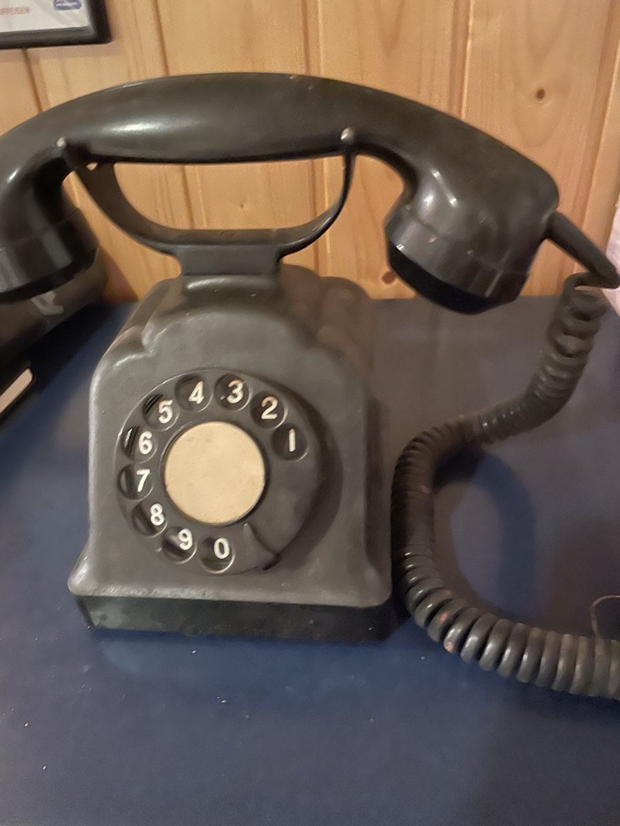 Telefoni: Ancien téléphone PTT – Usato da Colombier NE venduto da mistigris007