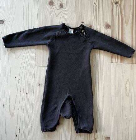 H&M Strick-Strampler Gr. 68 – Anthrazit – Bio-Baumwolle