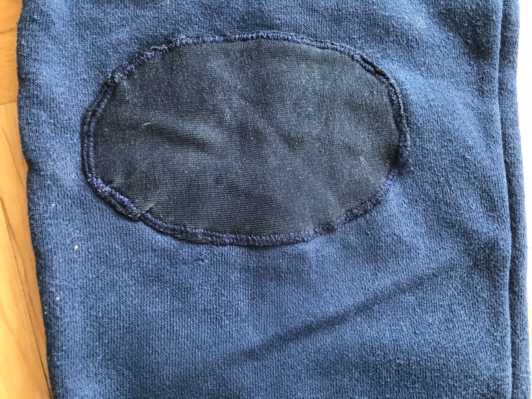 H&M Pantaloni: Trainerhose von H&M Grösse 134 – Usato da Emmenbrücke venduto da Hathor123 6