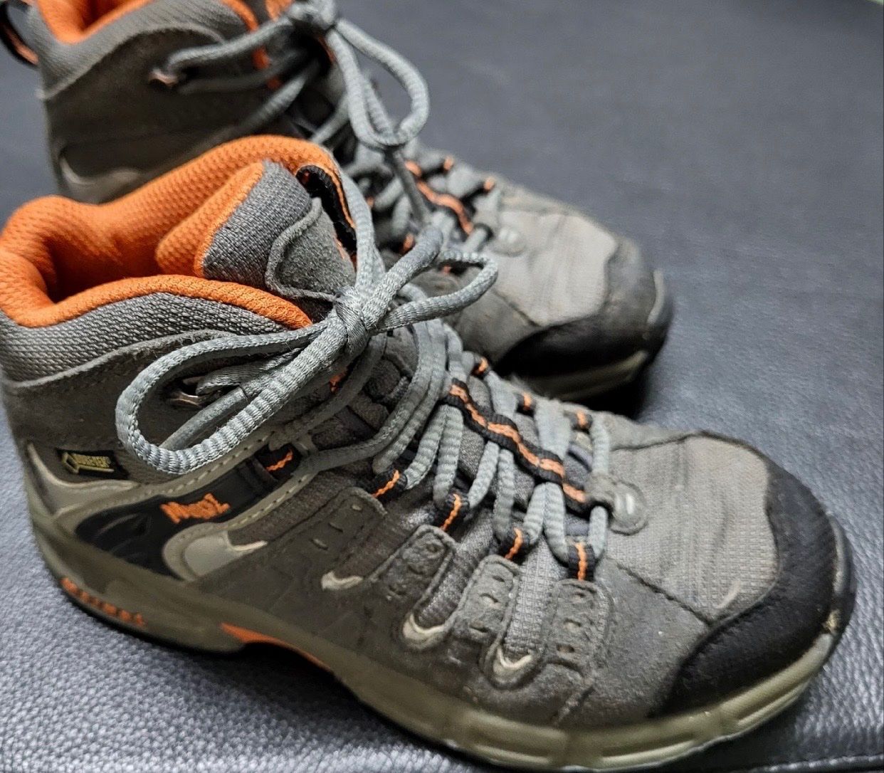 Meindl Scarpe da uomo: Wanderschuhe Gr. 29 MEINDL – Usato da Kirchberg SG venduto da TatjanaSL