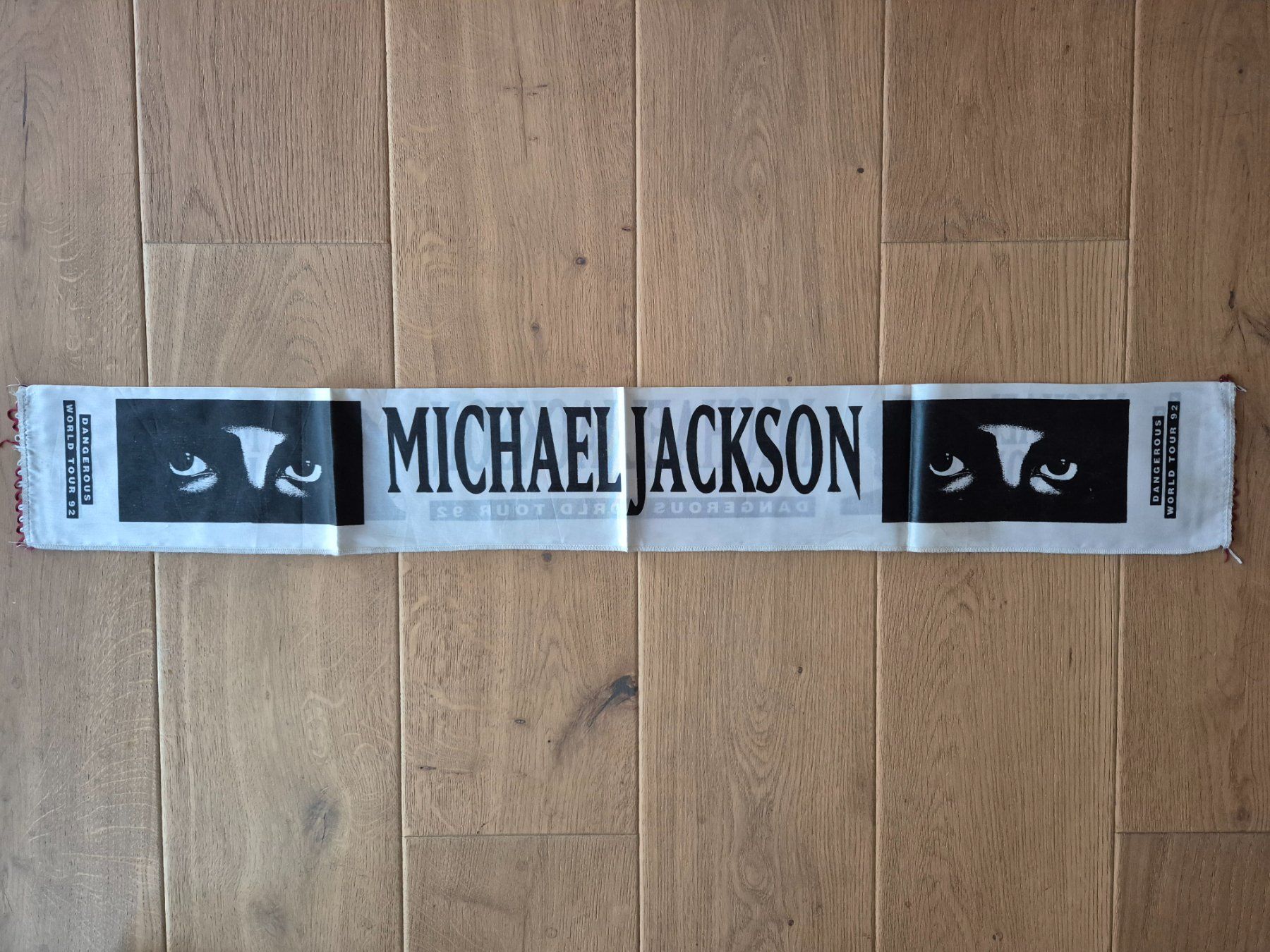 Foulard & Sciarpe: Michael Jackson scarf Dangerous World Tour 92 – Usato da Savièse venduto da coeur88
