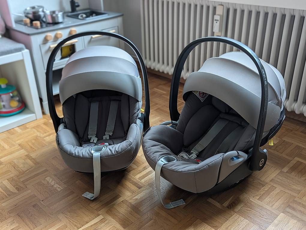 Cybex Seggiolini per auto: 2 Babyschalen Cloud Z i-Size – Usato da Wittenbach venduto da Arnold1503