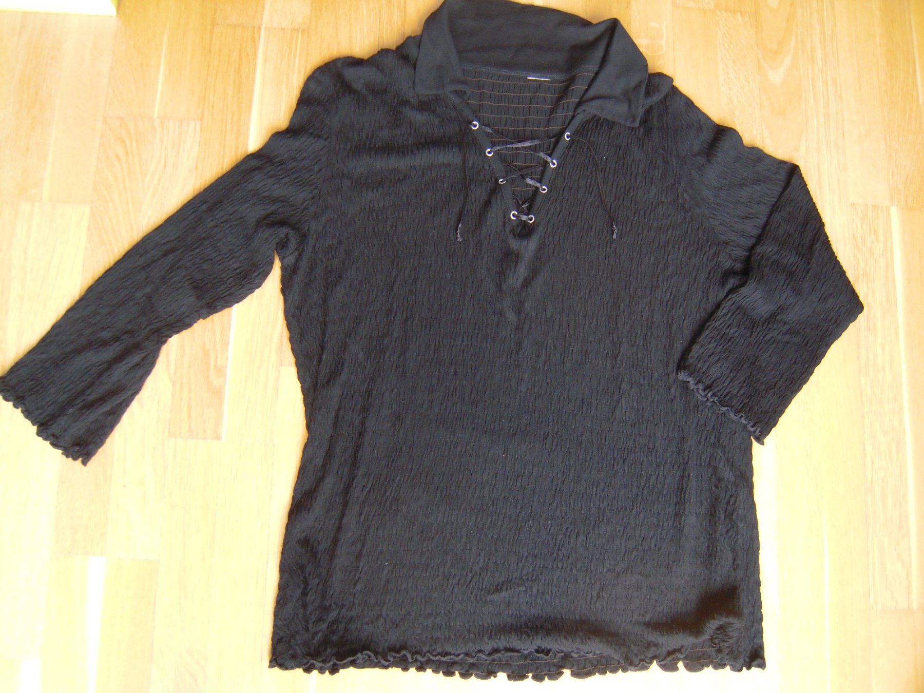 Maglioni & Felpe: Schwarzes Shirt Gr M – Usato da Uzwil venduto da visions77
