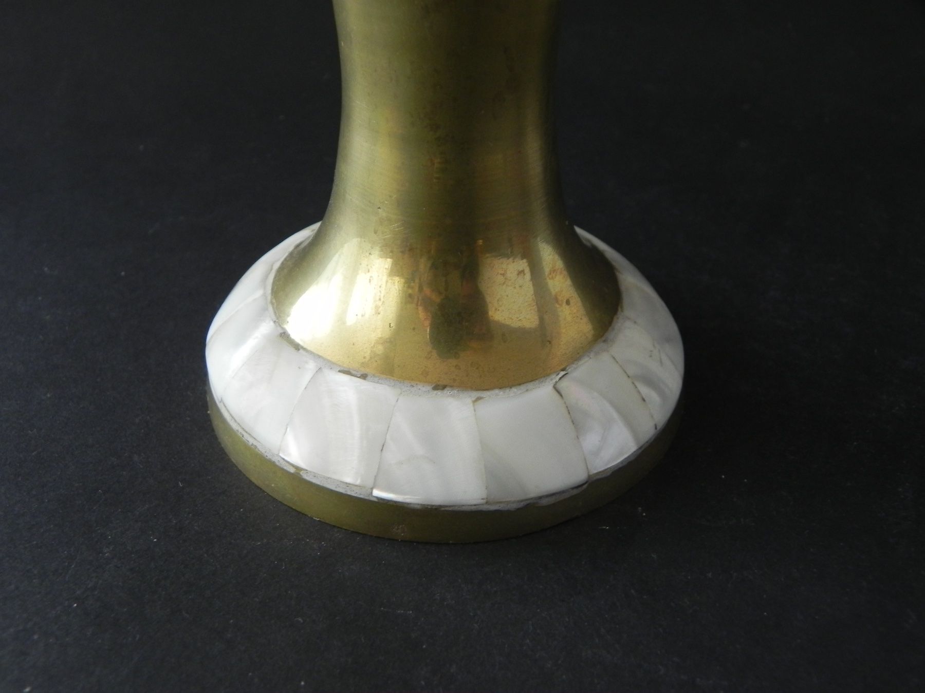 Vasen & Gefässe: Spezielle Vase - Metall ( Brass oder Messing ) - Perlmutt ? – Gebraucht aus Zürich von LodgE-21 3