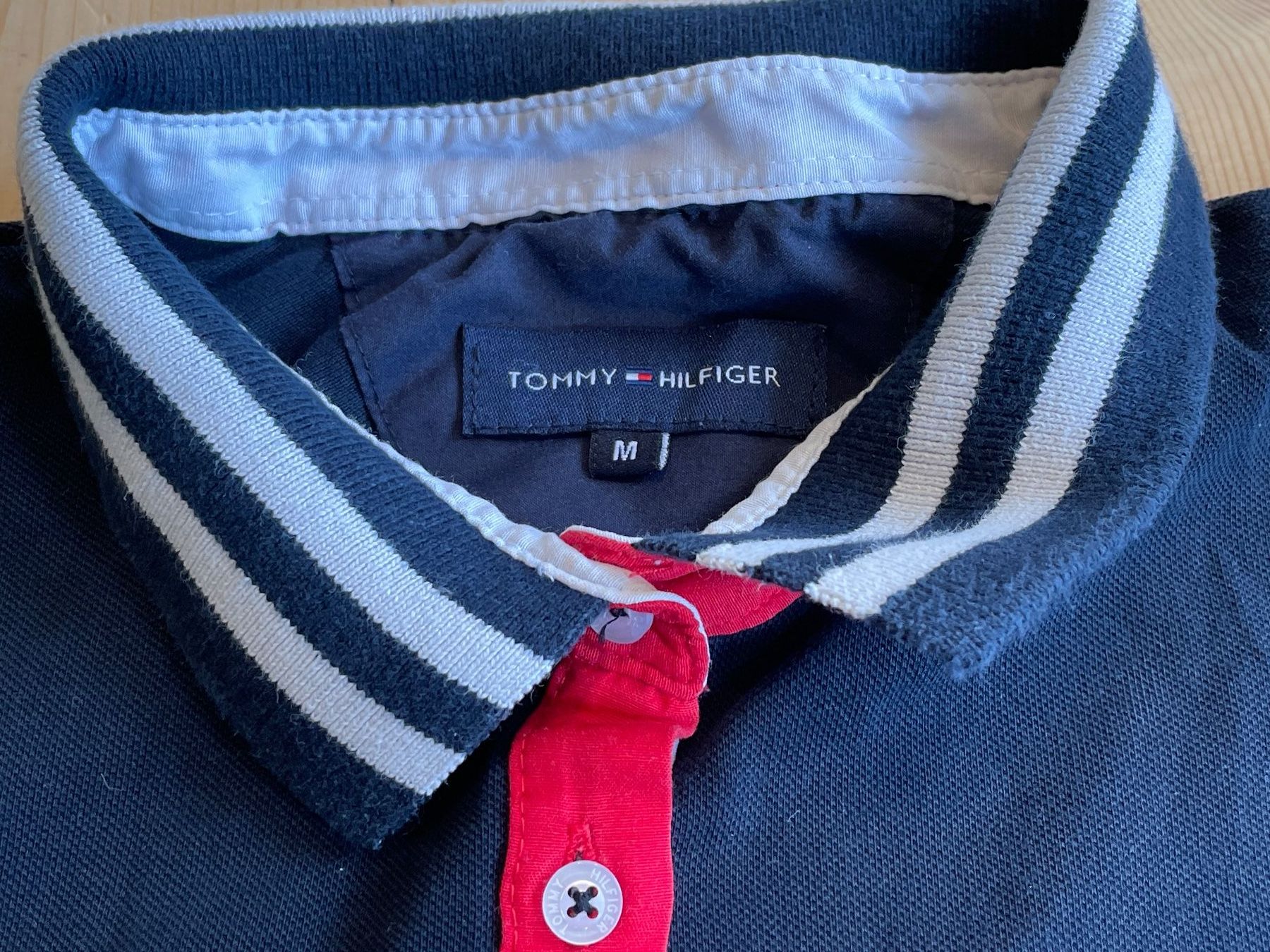 Tommy Hilfiger Magliette Polo: TOMMY HILFIGER Longsleeve Polo Gr. M – Usato da Frasnacht venduto da GracyStore 1