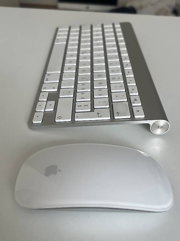 Apple Tastiere: Apple Magic Mouse & Magic Keyboard – Usato da Zürich venduto da dav_zs7v 1