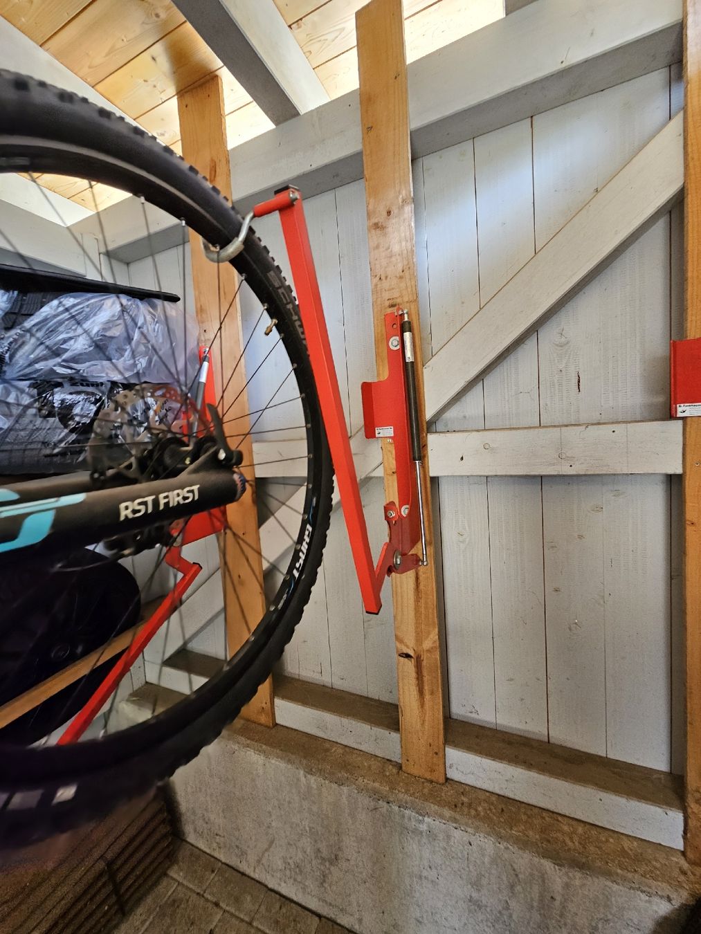 Fahrradhalterungen: Velolift – Gebraucht aus Sins von Flash-man 4