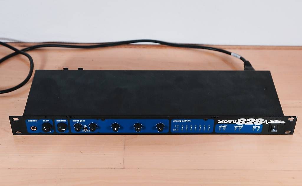 Attrezzatura per studi di registrazione: MOTU 828 Audio Interface guter Zustand – Usato da Hinterkappelen venduto da audiowerft
