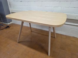 Designer Tisch WOGG 43 von Jörg Boner 