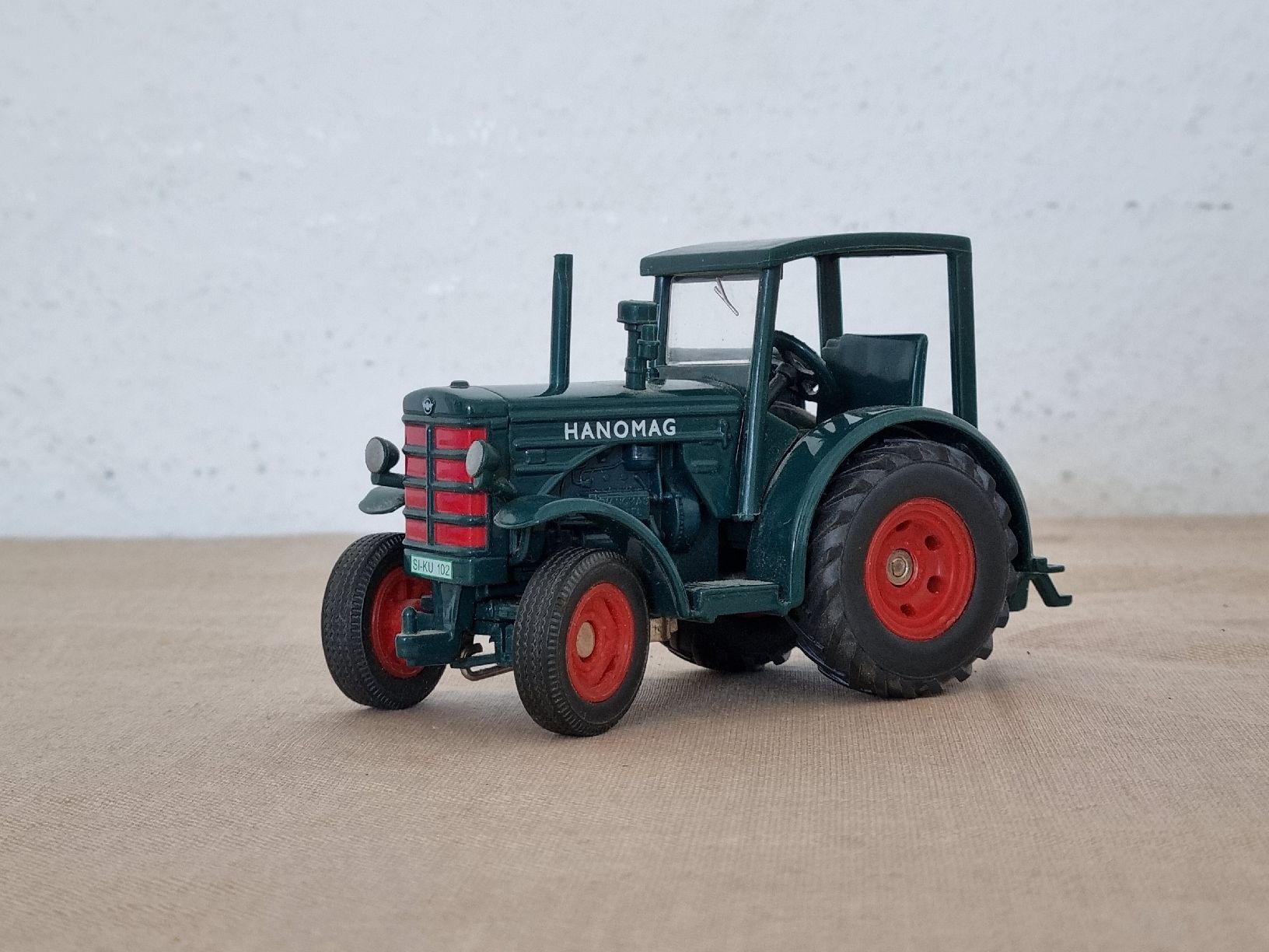 Siku Kit di modellismo & Modellini statici: Siku Traktor Hanomag – Usato da Pratteln venduto da heinz321