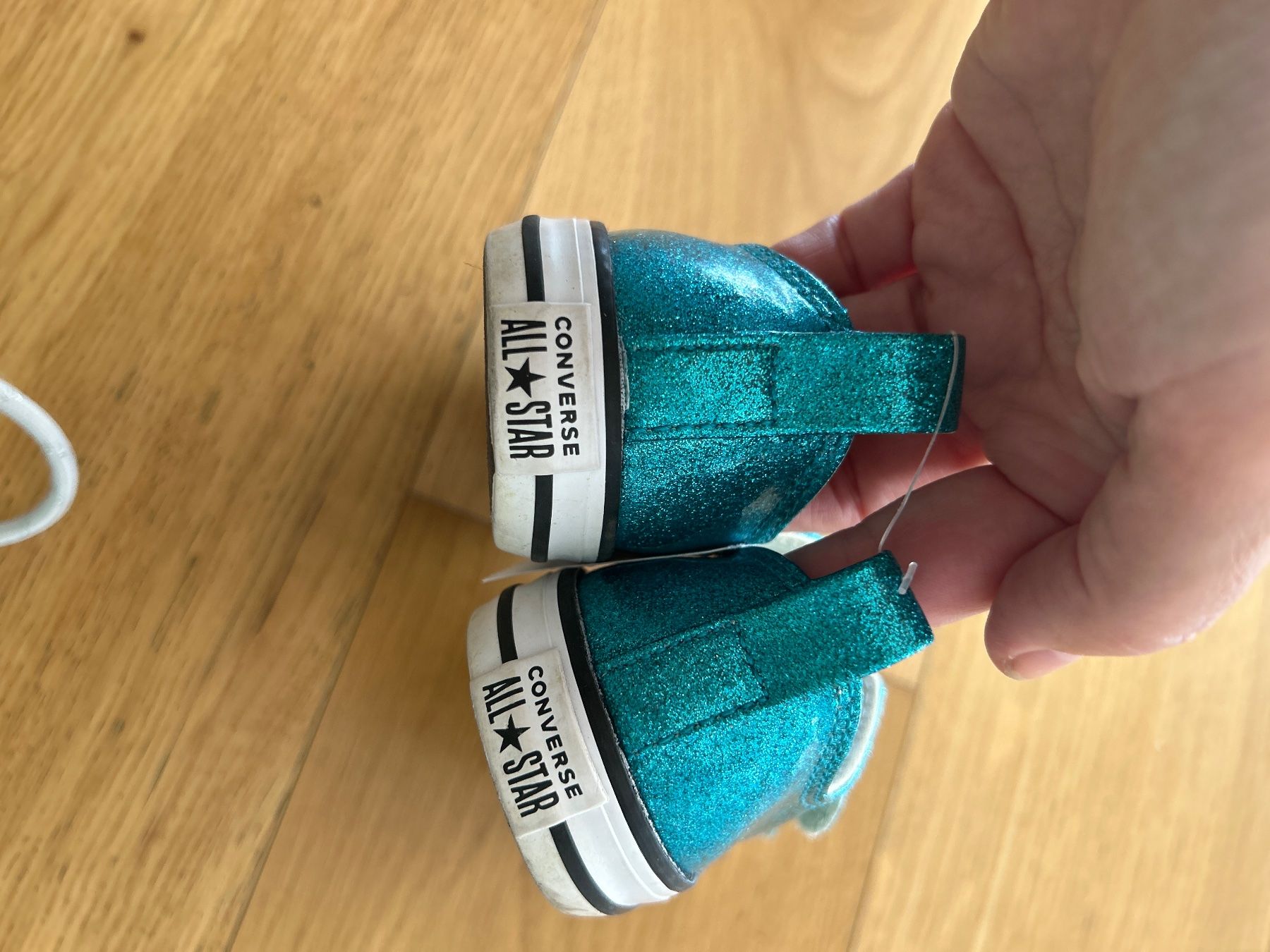 Converse Scarpe per ragazze: Converse cool shoes – Usato da Seengen venduto da carloncha 3