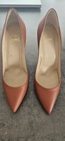 Christian Louboutin Pumps Gr. 37  Leder  Absatz 10 cm